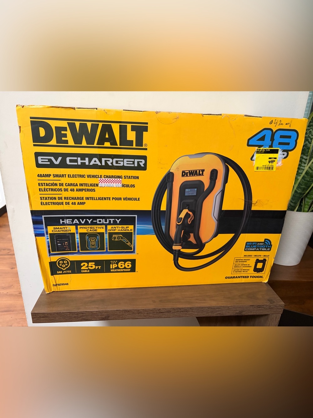 DEWALT 48 Amp Level 2 Electric Vehicle Charging Station, model DXPAEV048 New!
